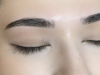 ジェイフェリーク(J Feerique)の写真/【清潔感のある好印象な目元へ】メンズ美容が当たり前の時代!貴方の骨格に合わせ自然で洗練された美眉に◎