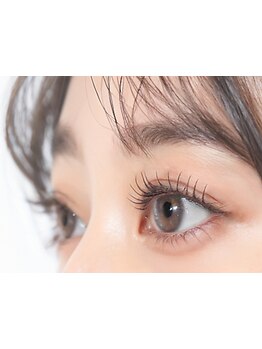 ナチュラル上品な目元にしたい