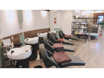 シルフ 淡路店(Sylph)/