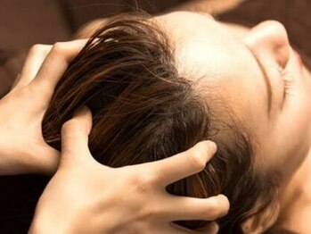 テンディ(TenD.)の写真/ヘッドスパで疲れやストレスを軽減し、疲れた脳を癒します◎スカルプACトリートメントで頭皮へアプローチ！