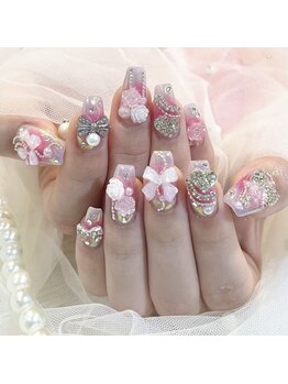 オーロラピンクのゴテゴテネイル