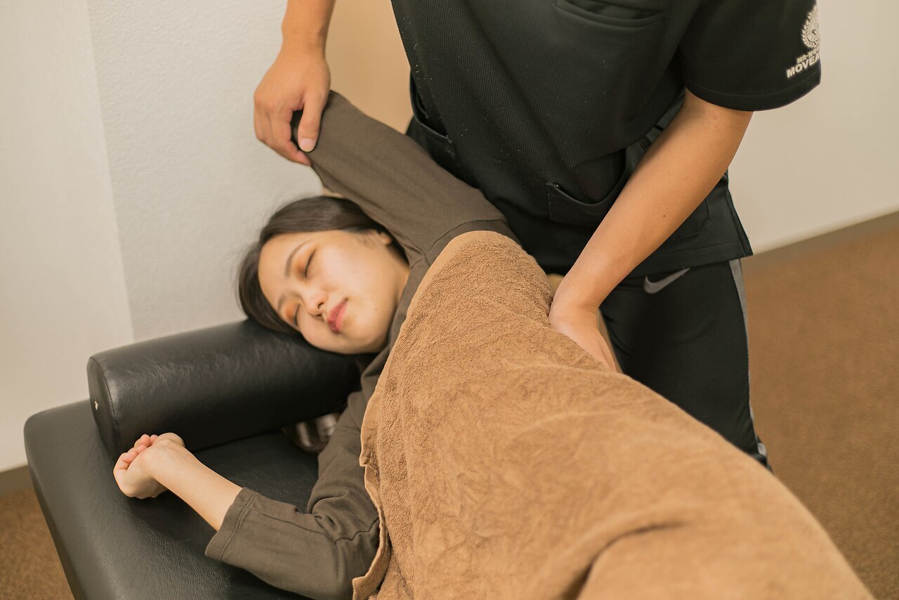 【首肩こり/肩甲骨の痛みに】オーダーメイド整体＋筋膜リリース￥1980