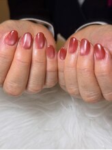 ロイヤル ビューティー サロン(Royal Beauty Saloon)/マグネットネイル