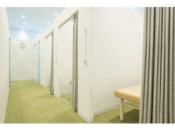 リコア鍼灸接骨院 MEGAドン・キホーテうるま(ReCORE鍼灸接骨院)/店内☆