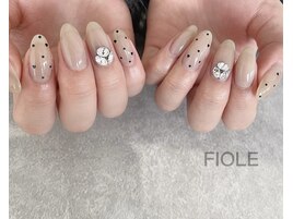 ドット×ビジュー