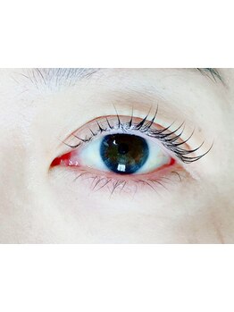 ナチュラル上品な目元にしたい