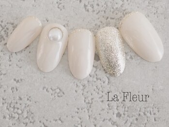 ラ フルール(La Fleur)/パールネイル