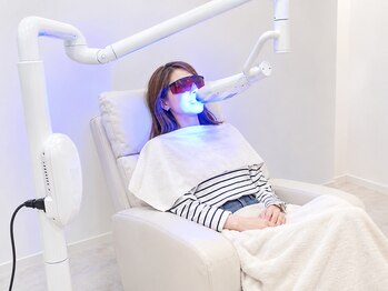 ロージュ 岐阜茜部サロン(Loge)の写真/ホワイトニングするなら絶対にロージュがお得です♪1回でトーンアップ実感◎【結果重視】高出力80Wマシン☆