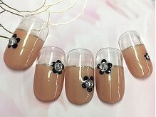 オハナレイ LEALEA FITNESS&SPA 東戸塚店内/ホロ花フレンチ*オフィスネイル