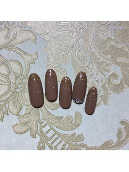 リラ(LYRA)/シンプル定額デザイン　￥5,500