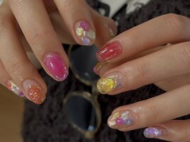 カラフル宝石ネイル