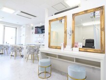 リーベスト 京橋(REBEST)/まつげ/ネイル/同時施術/京橋