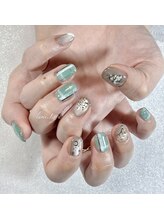 ルミリラ(lumi.Lyra)/クリスマスチェックネイル