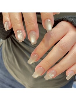 プリュム(plume.)の写真/≪トレンドカラーや最新デザインを取り入れた上品ネイルが大人気≫さりげないお洒落ネイルでオフィスにも♪