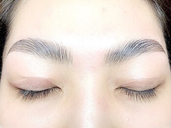 ミニョンアイラッシュデザインサロン 北花田店/毛流れ綺麗【BrowLift美眉矯正】