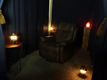 ルーム313(Room313)/イヤフォン疲れに耳つぼあります