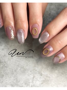 アンドットネイルズ(UN.nails)/メイン4本+サブ2本