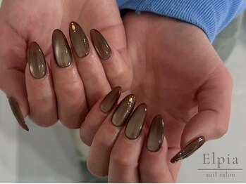 エルピア(Elpia)の写真/《オフィスや日常に馴染むシンプルネイル》大人女性のための品のあるニュアンスデザイン