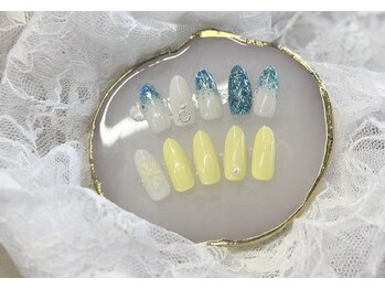 ロイヤルスター(ROYAL STAR)の写真/【シンプル×華やか】ナチュラルなのに手元がパッと華やぐ、大人の為の上質ネイル◎