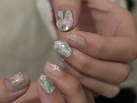 韓国個性派ネイル