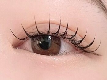 サンクリュクス 名駅店(CINQ LUXE)の写真/【満足度の高い似合わせ技術】悩んできた目元が魅力に変わる！目元の幅や形から最適なデザインをご提案。