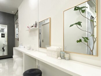 アトリエ ロータス 仙台駅前店(Atelier LOTUS)の写真/12周年キャンペーン♪新規ラッシュリフトやマツエク¥4500・ネイルワンカラー¥5500！お見逃しなく！
