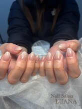 ルアナ(LUANA)/グラデーションネイル