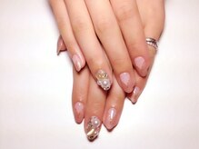 ネイルサロン ティアラ(nailsalon TIARA)の雰囲気（豊富なカラーやラメ・アートのバリエーションがあります♪）