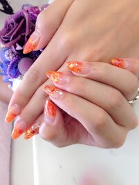 オレンジカラーのスカルプ