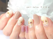 さくらや/キラキラオーナメントネイル