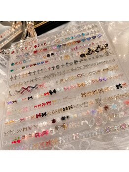 エスアイネイル(SI Nail)の写真/持ち込み高再現率★つけ放題×10年以上技術｜韓国／ワンホンパーツ1000種以上
.SNS最新パーツ随時更新中