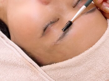 サロンドゥソア(salon du Soar)の写真/【全メニュ-初回20％オフ】似合わせのアイブロウメニューを体験し、新しい自分に出会いましょう♪