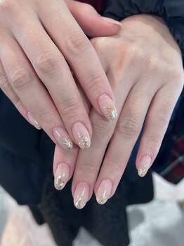 サマンサ(samansa)の写真/【指先が綺麗に見えるスキンカラー×似合わせデザイン】