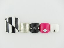 まつげアンドネイル ディアマンローズ(DIAMANT ROSE)/ストライプネイル・6600円