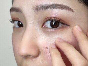 リリ(RIRI)の写真/20時まで営業◎【高評価★似合わせ眉毛専門サロン】1:1の半個室でオーダーメイド施術♪韓国風やメンズも!!