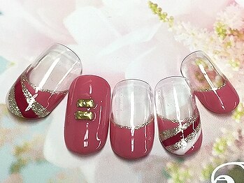 オハナレイ LEALEA FITNESS&SPA 東戸塚店内/大人の斜めダブルフレンチ