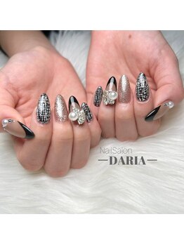 ダリア(Daria)/人気な大人可愛い黒ツイード