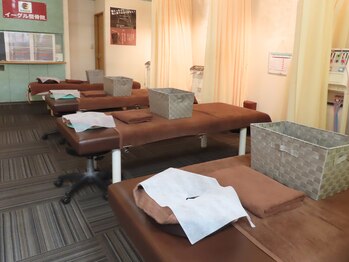 イーグル整骨院 ヨークタウン新田東店/幅広い年齢層の方々に!