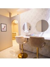 グランディールアン(GRANDIR UN)/メイクルーム