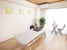 国立セラピラ整骨院の雰囲気（【施術室】完全プライベート空間で落ち着いて施術が受けれます）