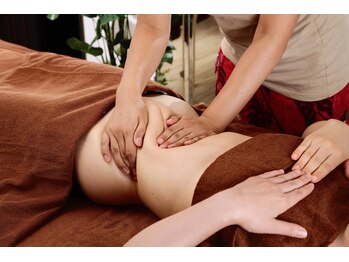 ハワイアンフォレストSpa 横浜本店/お腹の腸リンパアプローチ