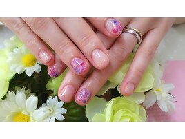 水彩フラワー＆フレンチネイル