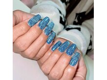 リリック(LyRiC)/派手めブルーワンカラーネイル☆