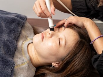 ムーモー 横浜関内店(mu_mo_)の写真/【ソフトピーリング】低刺激でツルツル肌！過去ピーリングで荒れてしまった方や毛穴の開きにお悩みの方も◎