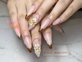 秋ネイル/べっ甲/ブラウン/３d花