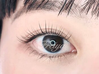 フレイヤ 大元店(Freiya)の写真/【理想の美容はFREIYAで叶う】ロッドの種類が豊富◎立ち上げ～カールパーマまでお好みのまつ毛を表現可能♪
