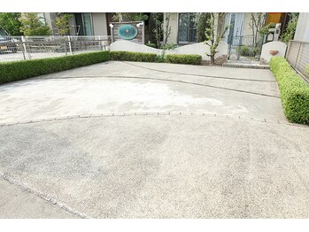 サロン ド ボーテ ラーンジュ 岐阜店(salon de beaut'e L'ange)/6台分の駐車スペースを完備