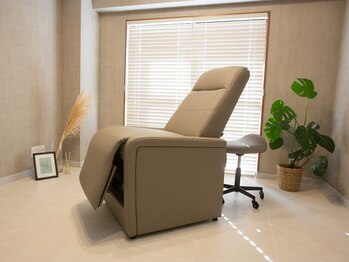 アトリエナナ 碧南新川店(atelier7.)