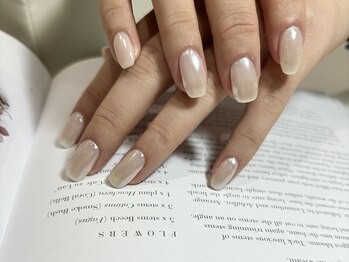 サロンドファン(salon de Fan)/艶!ホワイトミラーネイル