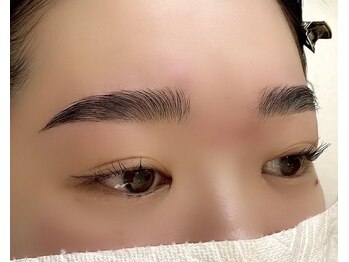 イルム(ILUM.)の写真/【眉毛迷子さん、もう大丈夫◎】自眉を活かした”貴方だけの美眉”に!!眉毛ひとつで見た目も気分も変わる♪